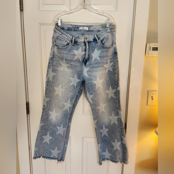 Risen Jeans Denim - Risen Light Wash Star Highrise Crop Raw Hem Jeans Size 1xl Boho Festival